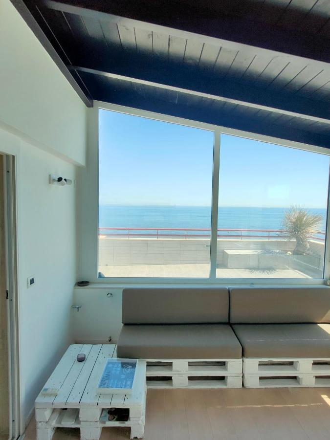 Seafront Suites Бари Екстериор снимка