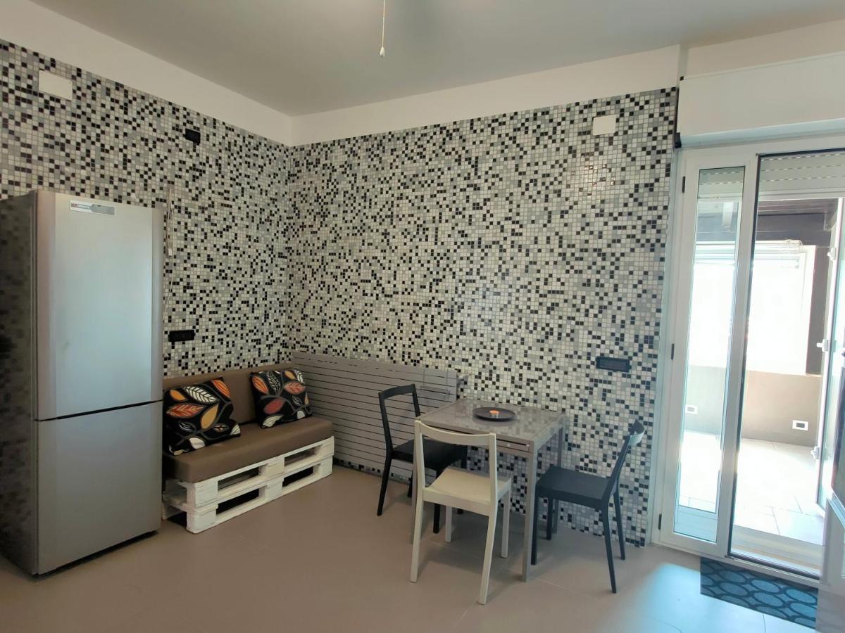 Seafront Suites Бари Екстериор снимка