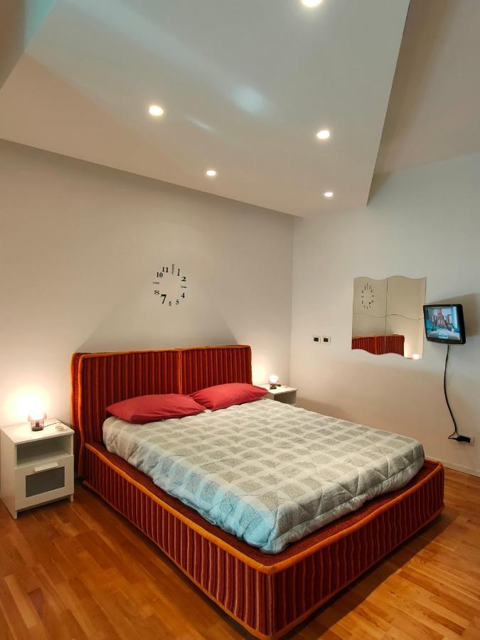 Seafront Suites Бари Екстериор снимка